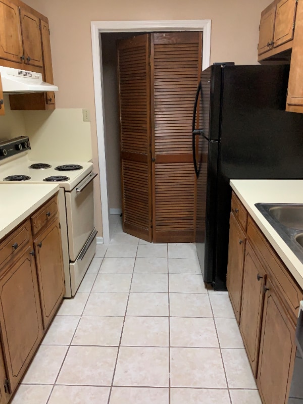 914 Chemin Dr, Baker, LA 70714