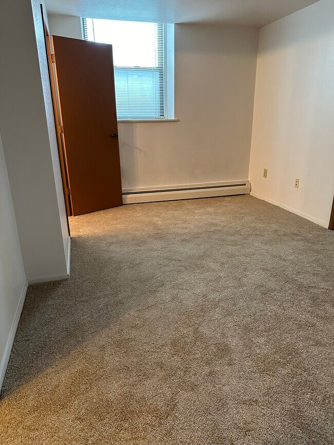 501 W Franklin Ave, Minneapolis, MN 55405 - photo 5