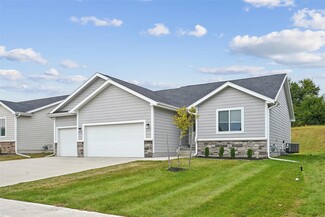 519 Meadows Ct, Polk City, IA 50226