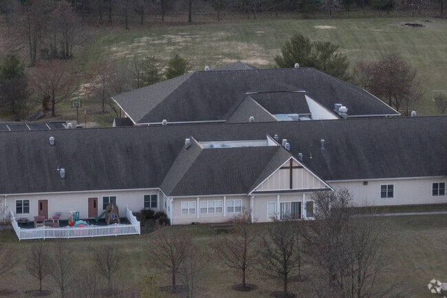 Shepherd Christian School serves students in Londoun County.