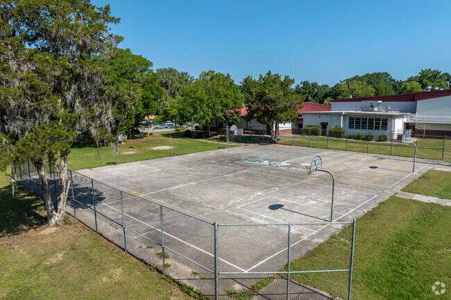 A.L. Mebane Middle School offers outdoor basketball courts.