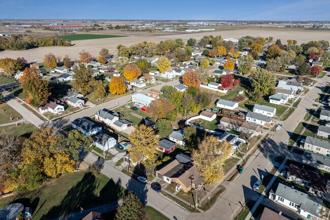 Dalzel is small offshoot of Spring Valley and Peru.