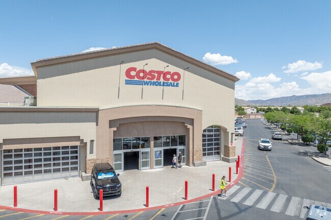 Costco Wholesale serves residents on the edge of South Los Altos.