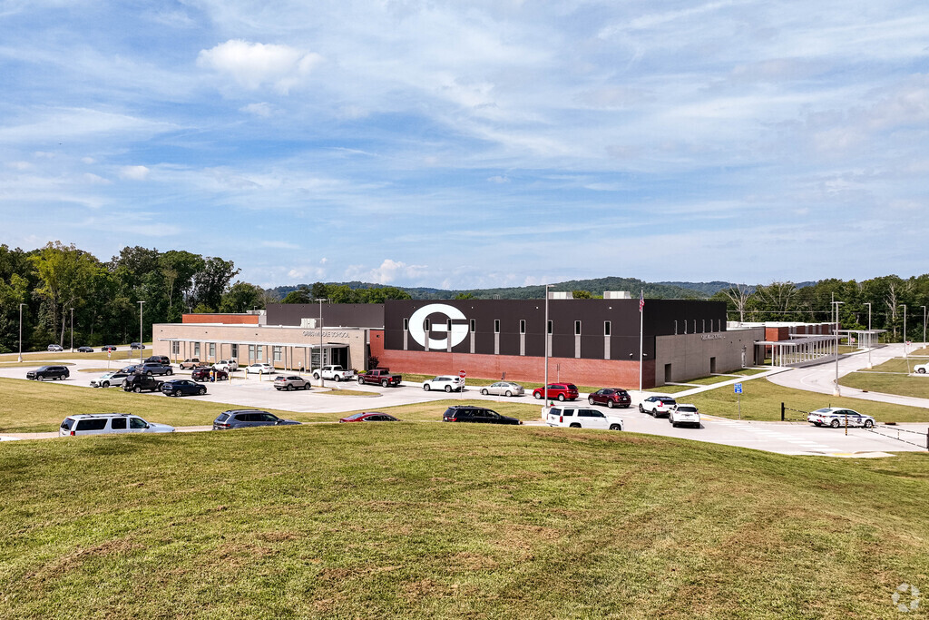 Gibbs Middle School received a grade of B from Niche for being an above average school.
