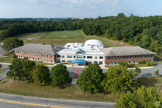 Memorial Elementary School is one of four elementary schools serving Burlington, MA.