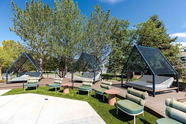 Palomino Park Resort, Highlands Ranch, CO 80130 - photo 5