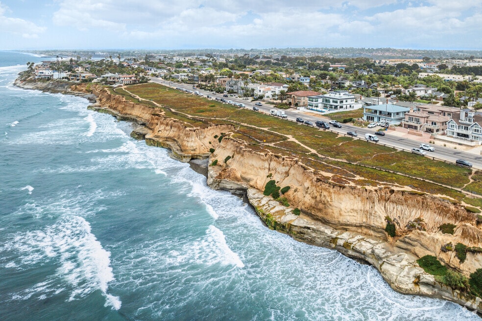 570913_South Beach_JB_071525_FINAL