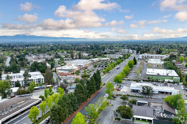 El Camino Real aerial in Sunnyvale Ponderosa Park neighborhood.