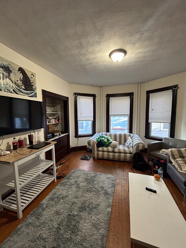 17 Hillside St Unit 17 Hillside Street, Boston, MA 02120