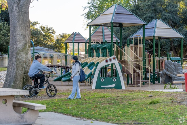 Enjoy serene walks and vibrant playgrounds at Martin Luther King Jr Park in Rio Rancho.
