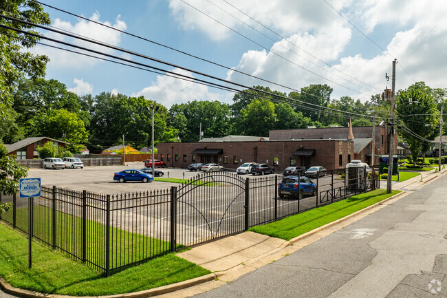 Lord's Tabernacle Christian Academy offers classes from Kindergarten through 8th grade.