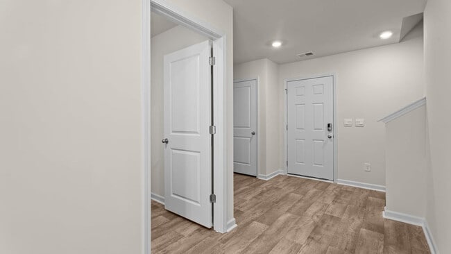 3909 Falcon Ct, Wilson, NC 27896 - photo 6