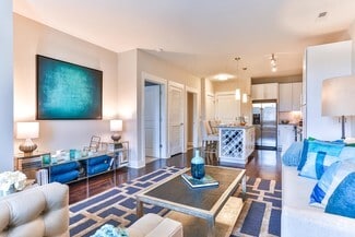 1351 E Morehead St, Charlotte, NC 28204