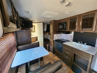 265 Hummingbird Way Unit C, Martindale, TX 78655