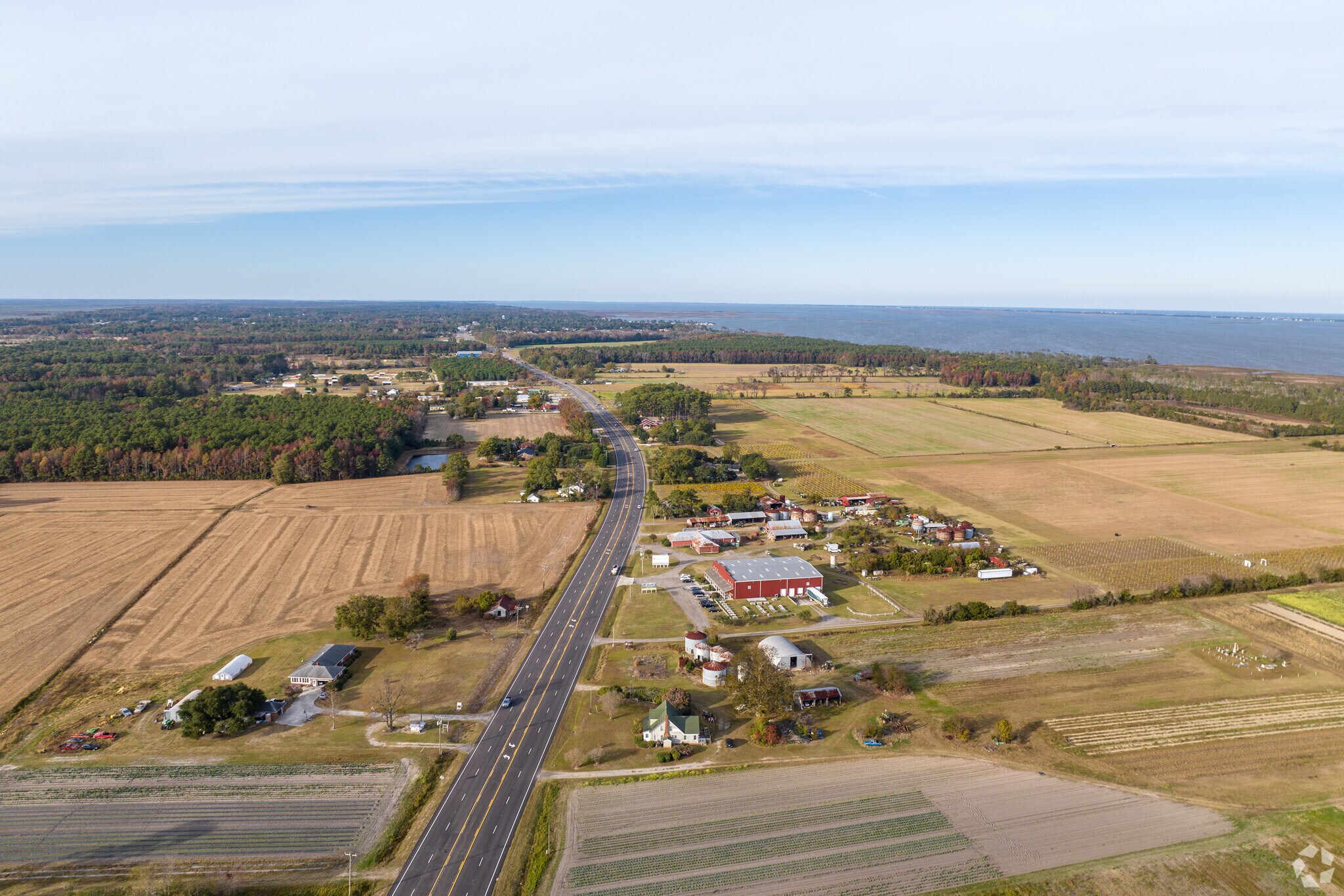 Open land and water are commonplace within the S. Currituck neighborhood.