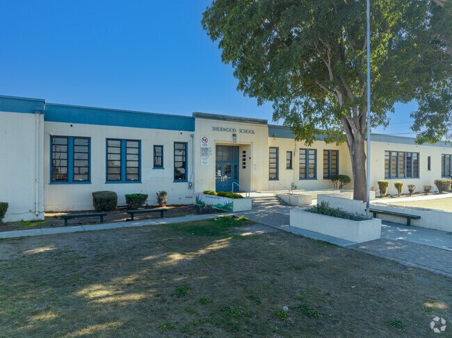 Bringing knowledge, laughter and friendship to Sherwood Elementary School.