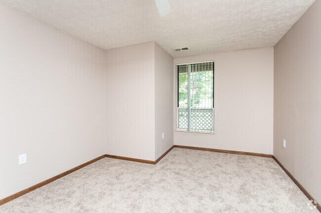 2BR, 1.5BA - 1,052 SF