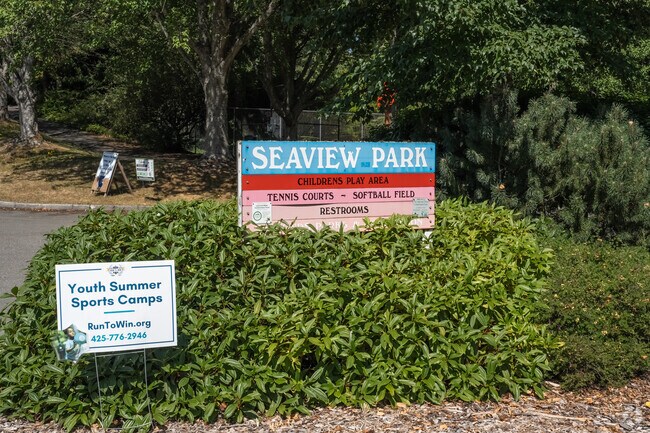 Perrinville - Seaview's Seaview Park has ball fields, tennis courts, and a playground.