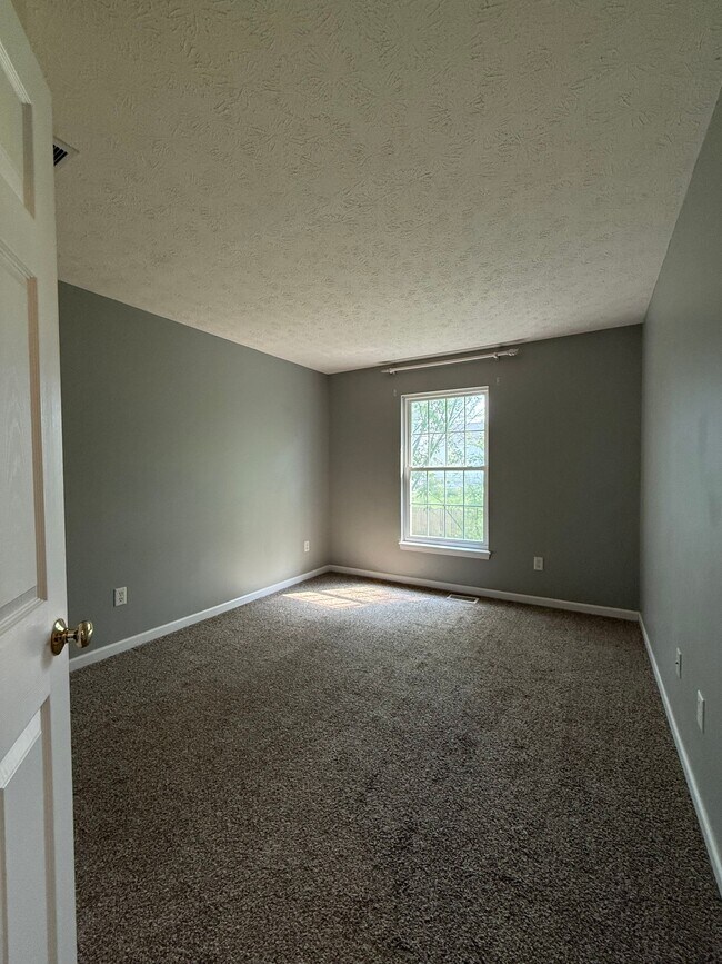 4816 N Ashcroft Ln, Bloomington, IN 47404 - photo 5