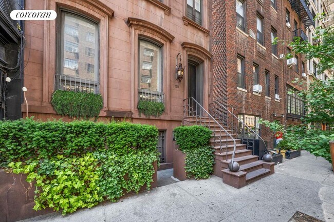 120 E 19th St, New York, NY 10003 - photo 7