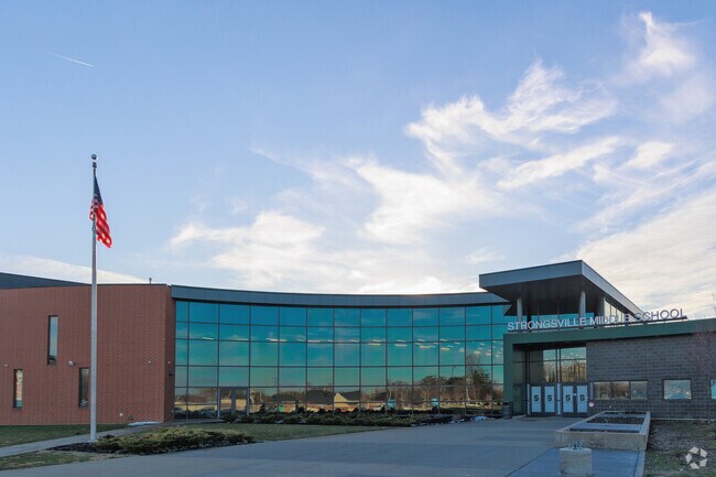 Strongsville Middle School has a Niche score of A-.