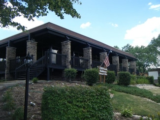 550 W 75th St Unit 101, Downers Grove, IL 60515