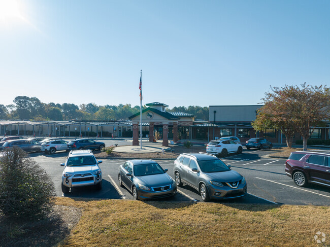 Midway Elementary School gets an A on Niche Grade.