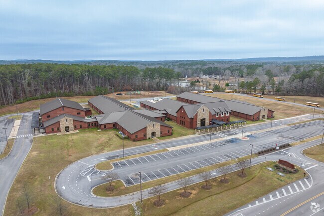 Forest Oaks Elementary School has around 1100 students enrolled.