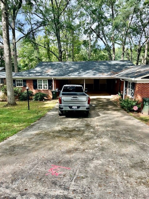 34 Knoxbury Terrace, Greenville, SC 29601