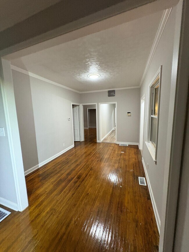 1610 Walnut St, Toledo, OH 43608 - photo 3