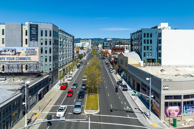 Apartments on Broadway Street are modern and stylish, with convenient amenities in Pill Hill.