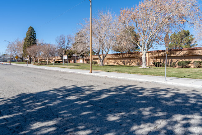 At Mariposa Elementary, 16% of students scored at or above the proficient level for math.