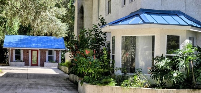private entry on back side of the mansion - not the studio though