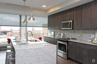 88 Elm St, Rochester, NY 14604