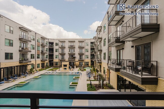 212 W Highland Mall Blvd unit FL2-ID277, Austin, TX 78752 - photo 6