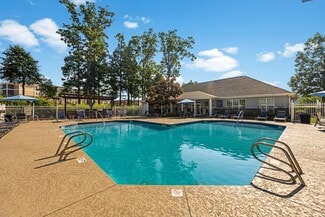 5080 Samet Dr, High Point, NC 27265