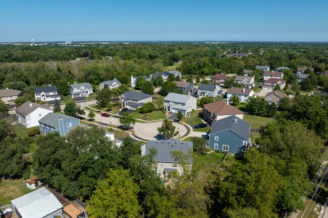 Tullamore is a quiet residential area with proximity to modern amenities.