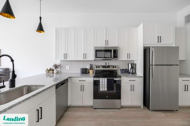 650 E Sycamore St unit 3217, Denton, TX 76201 - photo 6