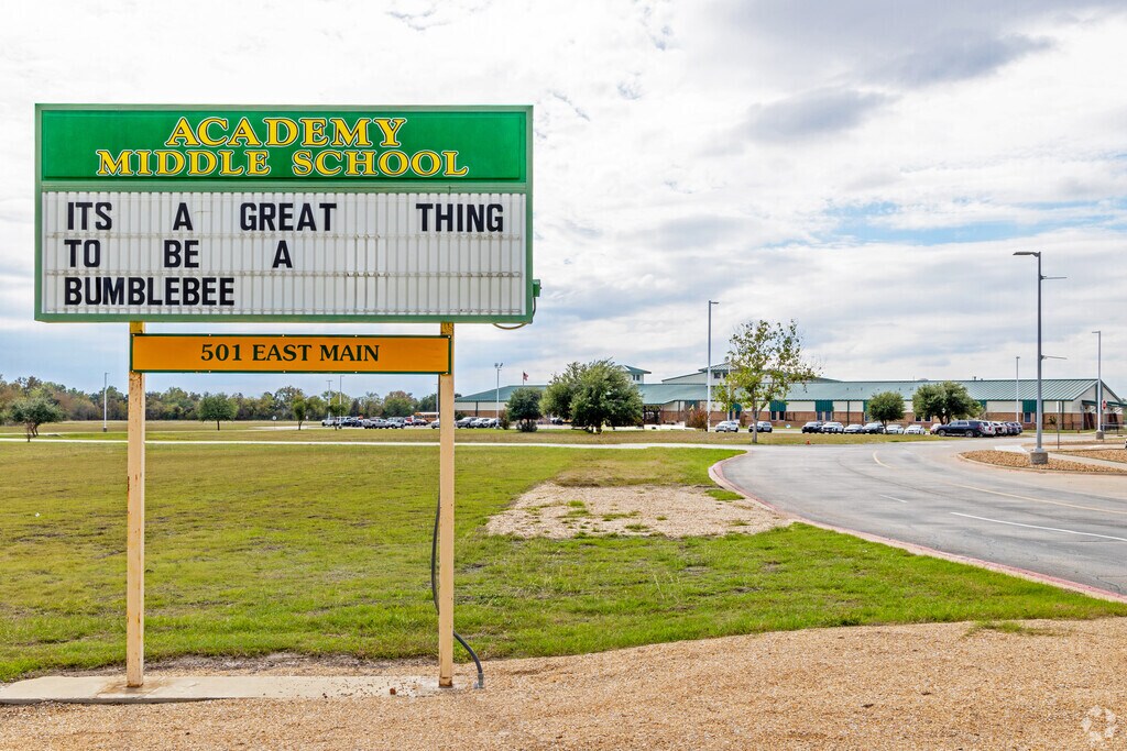 Academy Middle School educates grade levels 6-8.
