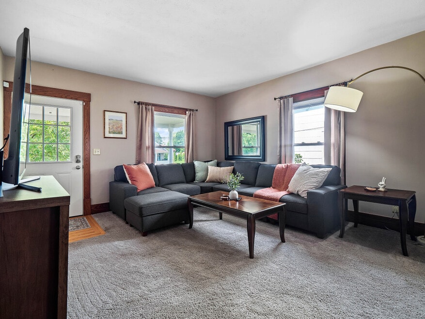 679 Washington St unit ID1271290P, Bedford, OH 44146 - photo 1