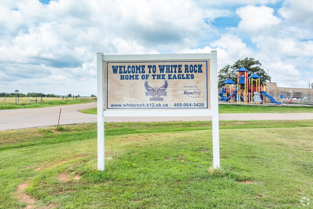 White Rock Public School is located in McLoud, Oklahoma.