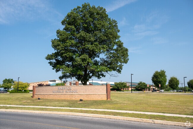 The Warwick Middle School serves students in grades 7-9.