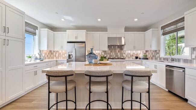 220 Junco unit 36037567, Irvine, CA 92618 - photo 6