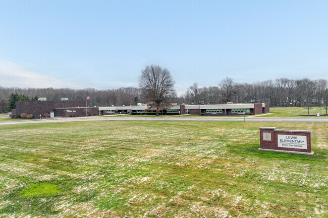 Dorothy E. Lewis Elementary School, Solon
