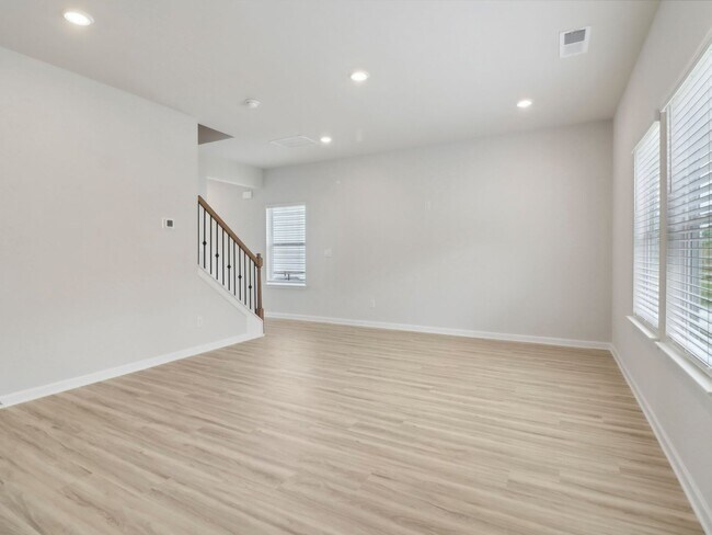 2764 Aralynn Way, College Park, GA 30337 - photo 5