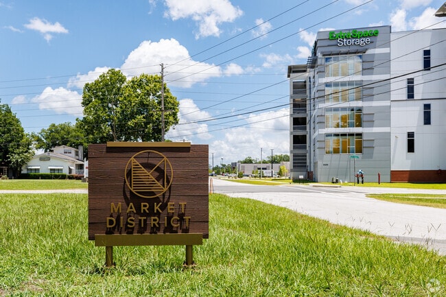 The Market District is host to many shops and restaurants in Timberlane.