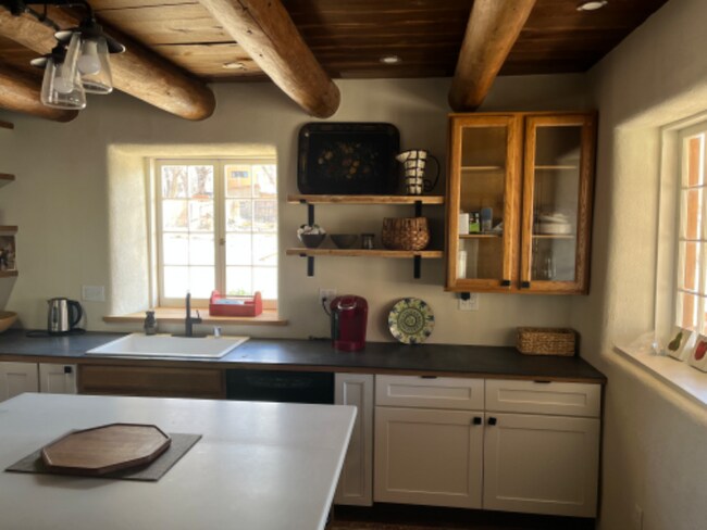 34 St Francis Plaza unit A, Ranchos de Taos, NM 87557 - photo 5