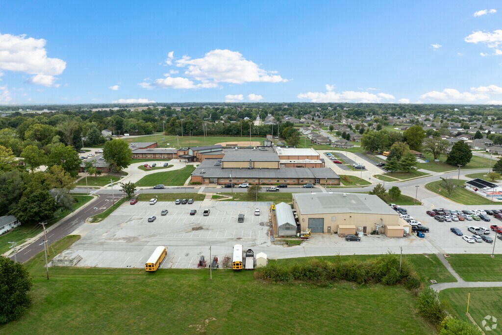 Southern Boone Middle School is ranked as a top 5 middle school in all of Boone County.