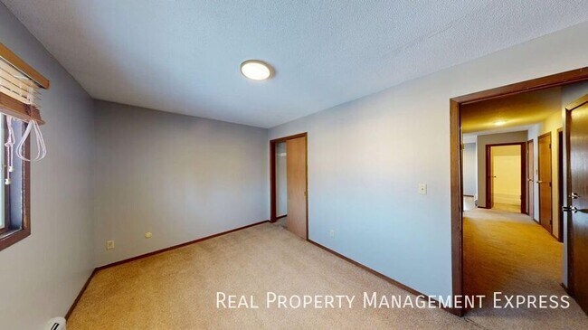 1011 S 2nd Ave unit 4, Sioux Falls, SD 57105 - photo 7