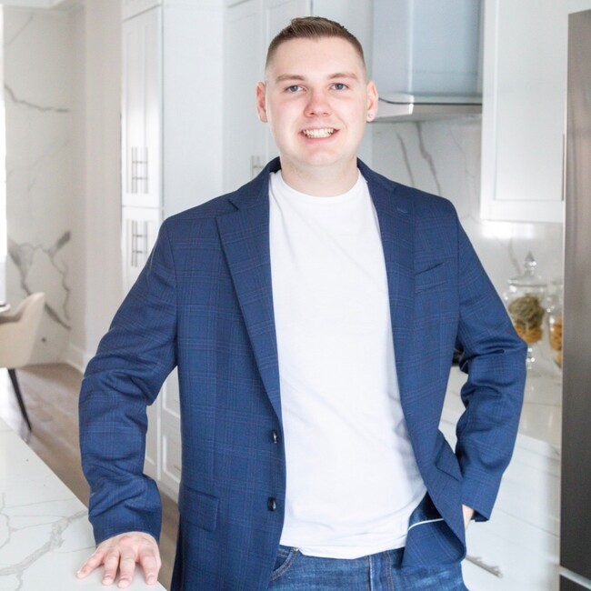 Agent Photo